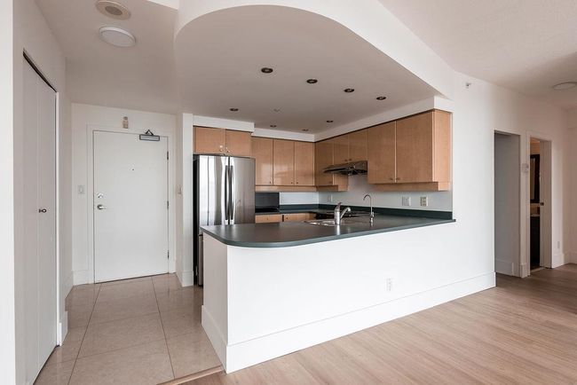 3706 - 1009 Expo Blvd, Condo with 2 bedrooms, 2 bathrooms and 1 parking in Vancouver BC | Image 14