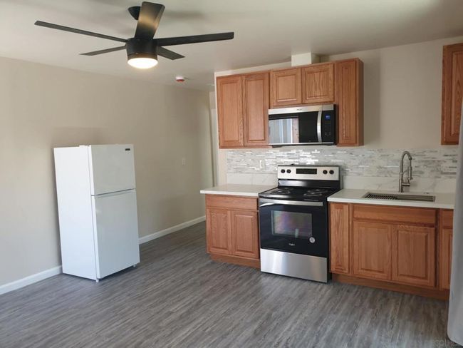 C - 2671 Silver Oaks Way, House other with 1 bedrooms, 1 bathrooms and 1 parking in Spring Valley CA | Image 4