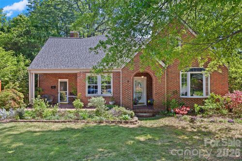 205 S Thompson St, Shelby, NC, 28150-5001 | Card Image