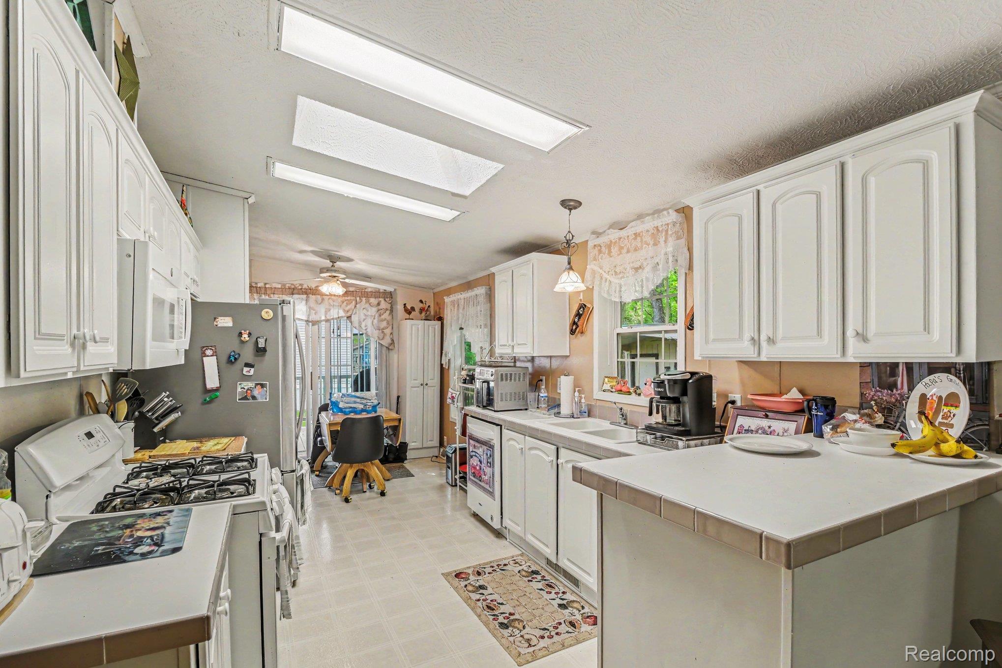 Residential in Oxford Charter Township 3