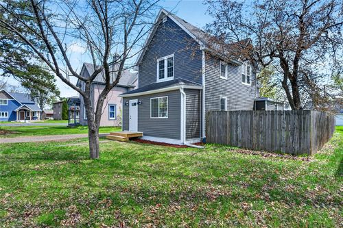 816 N Summit St, Spooner, WI, 54801-1317 | Card Image