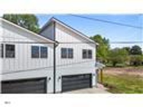 836 Day Ave, Burlington, NC, 27217-2506 | Card Image
