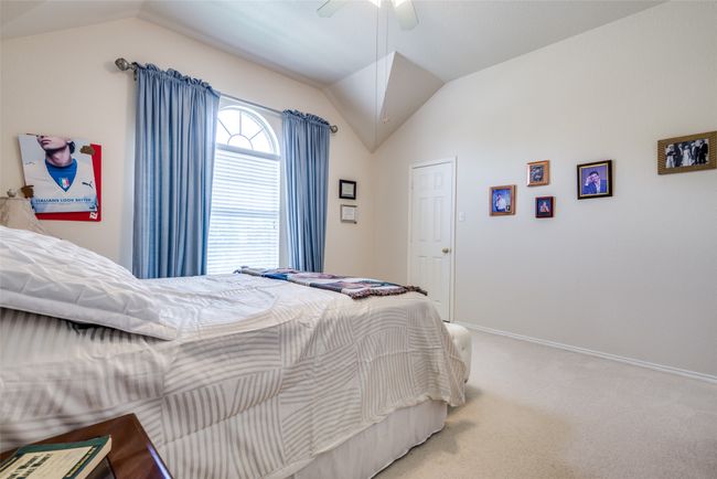 Fourth bedroom with walk in closet | Image 25
