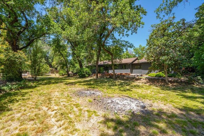 2551 S Waverly Ave, House other with 3 bedrooms, 2 bathrooms and null parking in Redding CA | Image 30