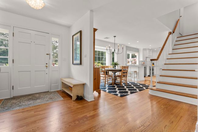 22 Douglas Dr, House other with 4 bedrooms, 3 bathrooms and null parking in Norwalk CT | Image 6