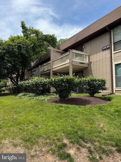 j-5808 Royal Ridge Dr, SPRINGFIELD, VA, 22152-1070 | Card Image