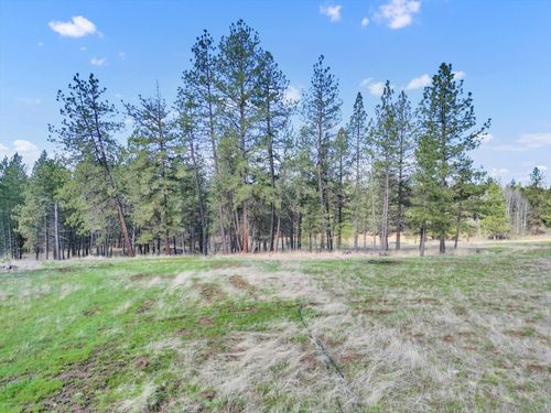 29xxx N Cedar Rd, Deer Park, WA, 99006 | Card Image