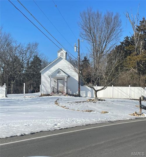 8146 Highway O, Villa Ridge, MO, 63089-2443 | Card Image