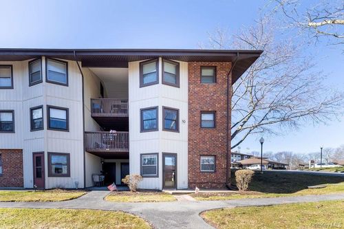 d-10 Regents Pl, Yorktown Heights, NY, 10598-1461 | Card Image