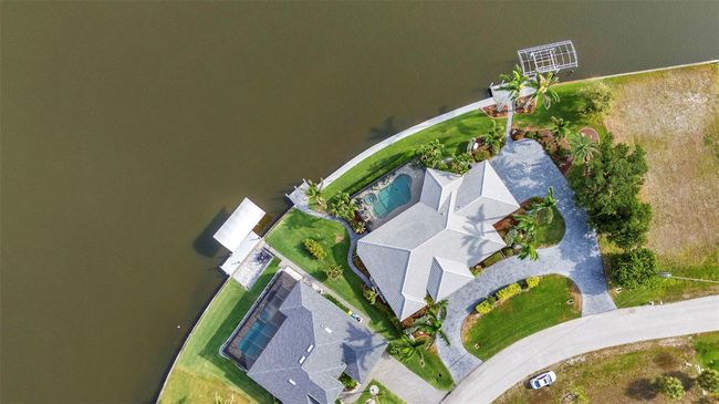 15490 Seafoam Cir, House other with 3 bedrooms, 3 bathrooms and null parking in PORT CHARLOTTE FL | Image 86