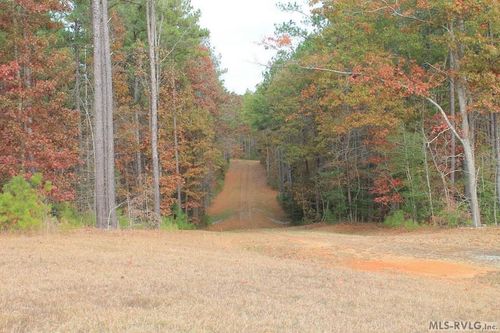 000 Woodsdale Dr, Alberta, VA, 23821 | Card Image
