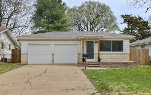 634 N Lone Pine Avenue, Springfield, MO, 65802 | Card Image
