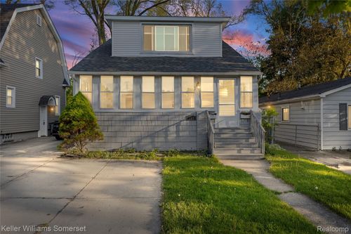 790 Jewell St, Ferndale, MI, 48220-3614 | Card Image