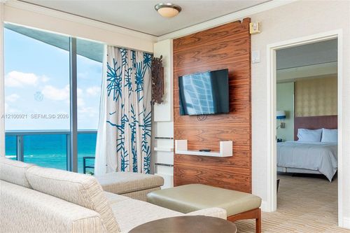 504-and-505-18001 Collins Ave, Sunny Isles Beach, FL, 33160-2722 | Card Image