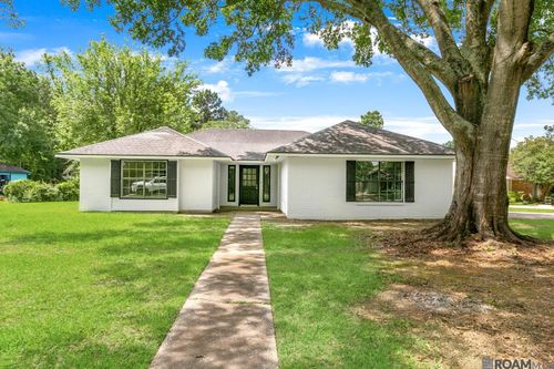 17558 Diversion Dr, Baton Rouge, LA, 70817-7851 | Card Image