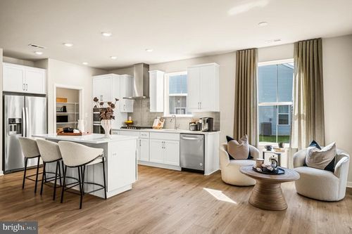 786 Resort Blvd, DOVER, DE, 19904-2012 | Card Image