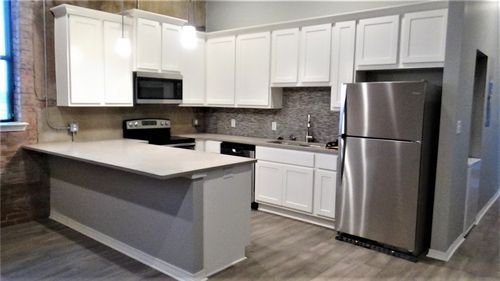 201-212 N Bryan, Bryan, TX, 77803-3269 | Card Image
