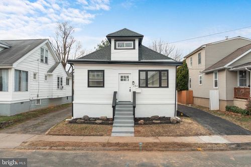 131 Homecrest Ave, EWING, NJ, 08638-3633 | Card Image