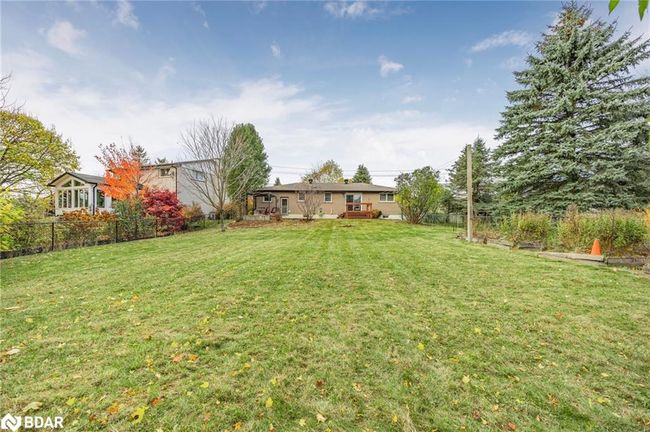 239 Warnica Rd, House other with 5 bedrooms, 2 bathrooms and 6 parking in Barrie ON | Image 34