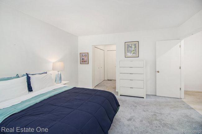 Primary Bedroom | Image 19