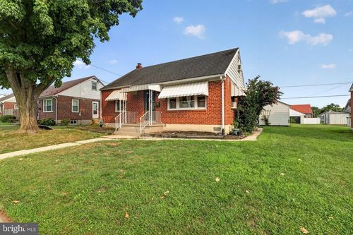 504 Euclid Ave, TEMPLE, PA, 19560-1417 | Card Image