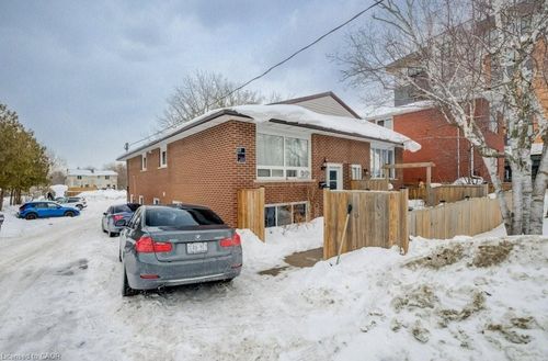 d-320 Erb Street W, Waterloo, ON, N2L1W3 | Card Image