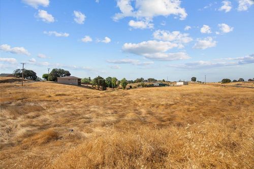 2268 Village Dr, Ione, CA, 95640-9756 | Card Image