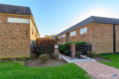 unit-c19-637 Cove Rd, Stamford, CT, 06902-5406 | Card Image