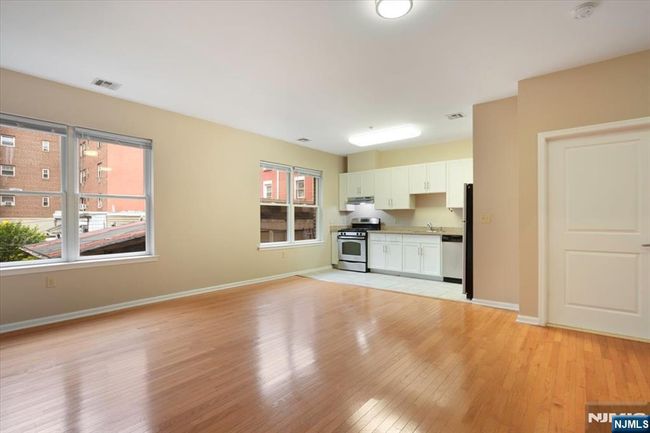 25 Duncan Ave, Condo with 2 bedrooms, 2 bathrooms and null parking in Jersey City NJ | Image 19