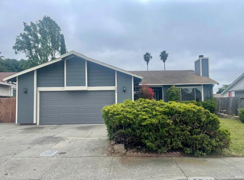 464 Evelyn Cir, Vallejo, CA, 94589-3259 | Card Image