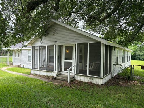3830 3rd Ave, Laurel Hill, FL, 32567-2017 | Card Image
