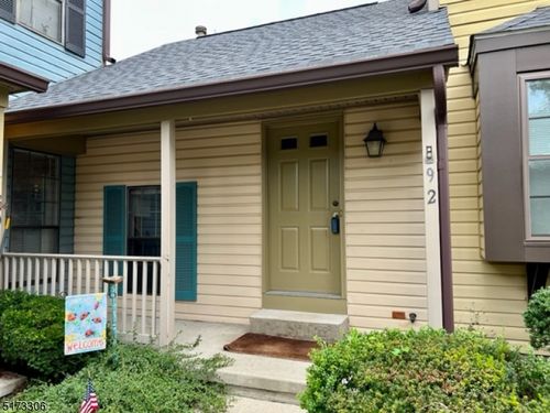 92 Wood Duck Ct, Hackettstown, NJ, 07840-3322 | Card Image