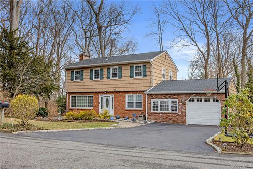 35 High Hills Ln, Huntingtn Sta, NY, 11746-8409 | Card Image
