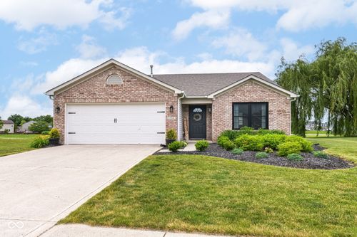 1314 Blue Ridge Ln, Brownsburg, IN, 46112-7646 | Card Image