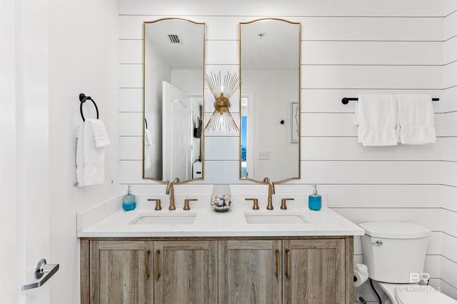 Primary Bathroom | Image 23