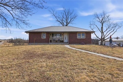 18325 Baxter Rd, Lawson, MO, 64062-8932 | Card Image