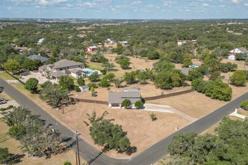 1910 Walsh Dr, Round Rock, TX, 78681-1428 | Card Image