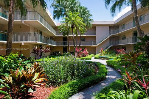 apt-309-10525 Sw 112th Ave, Miami, FL, 33176-8230 | Card Image