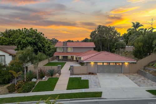 325 Santa Helena, Solana Beach, CA, 92075-1510 | Card Image