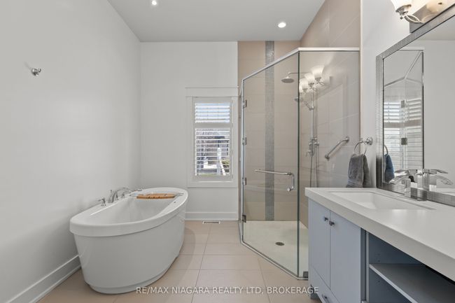 56 Pinot Trail, House other with 4 bedrooms, 4 bathrooms and 3 parking in Niagara on the Lake ON | Image 15