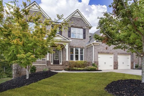 7685 Settles Walk Ln, Suwanee, GA, 30024-8651 | Card Image