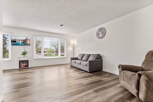 22 Tanner Rd, House other with 3 bedrooms, 3 bathrooms and 5 parking in Campbellford ON | Image 7