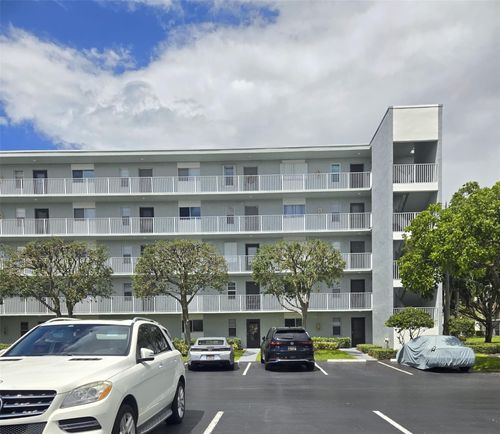 apt-109-2226 N Cypress Bend Dr, Pompano Beach, FL, 33069-4486 | Card Image