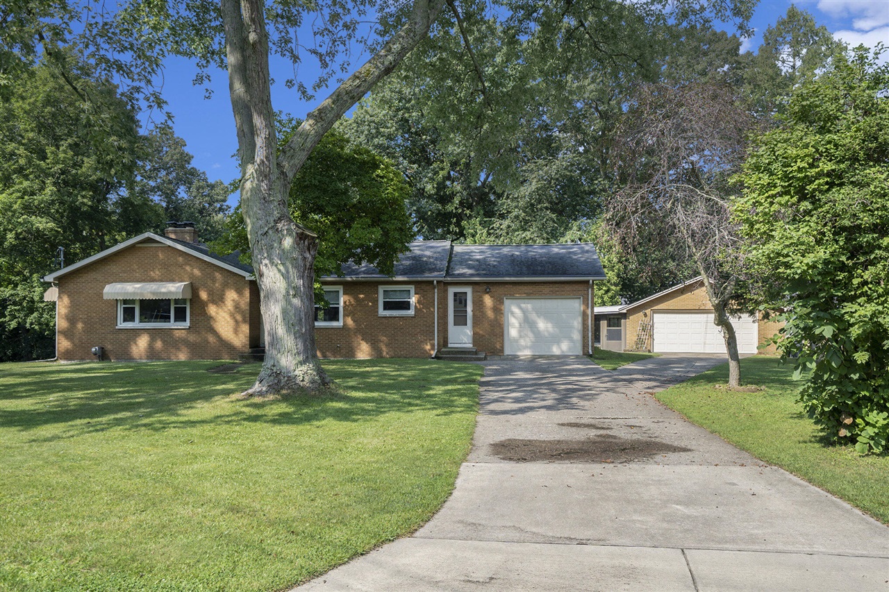 Prosperity Dr, Portage, MI 49002