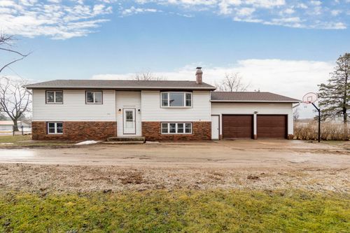 426 Ash St, Fredericksburg, IA, 50630-7765 | Card Image