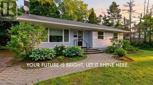 68 Mount Edward Rd, Charlottetown, PE, C1A5S5 | Card Image