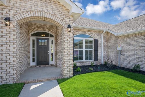318 Carnation Ave, Meridianville, AL, 35759-2538 | Card Image