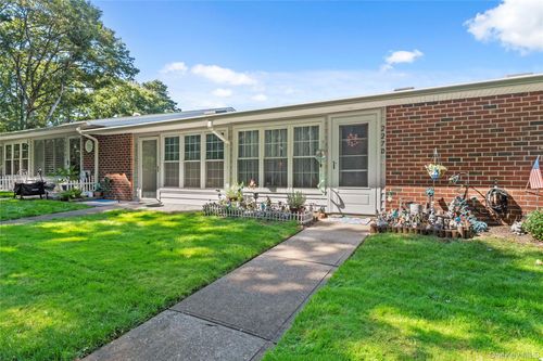 unit-d-227 Blackpool Ct, Ridge, NY, 11961-1347 | Card Image