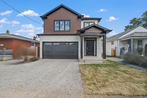 126 Chetwood St, Saint Catharines, ON, L2S2A9 | Card Image