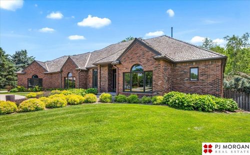 733 N 157th Cir, Omaha, NE, 68118-2205 | Card Image